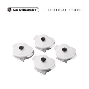 BNIB Le Creuset Set of 4 Heart Shape Plastic Pins - White